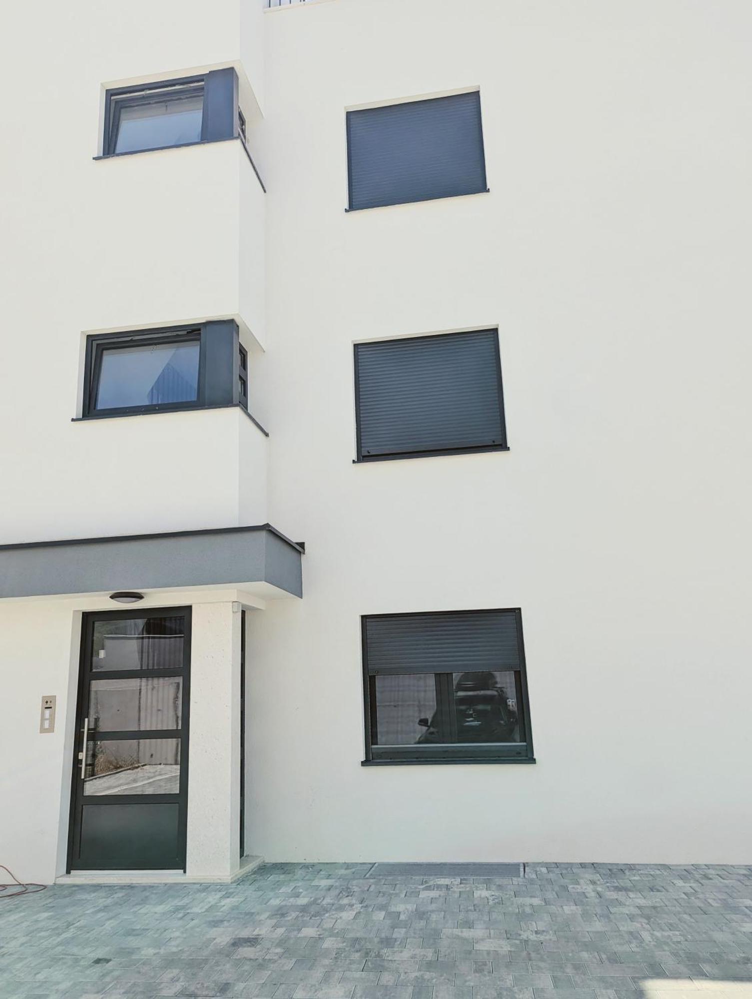 New! Jolie In - With Free Parking And Terrace! Apartment