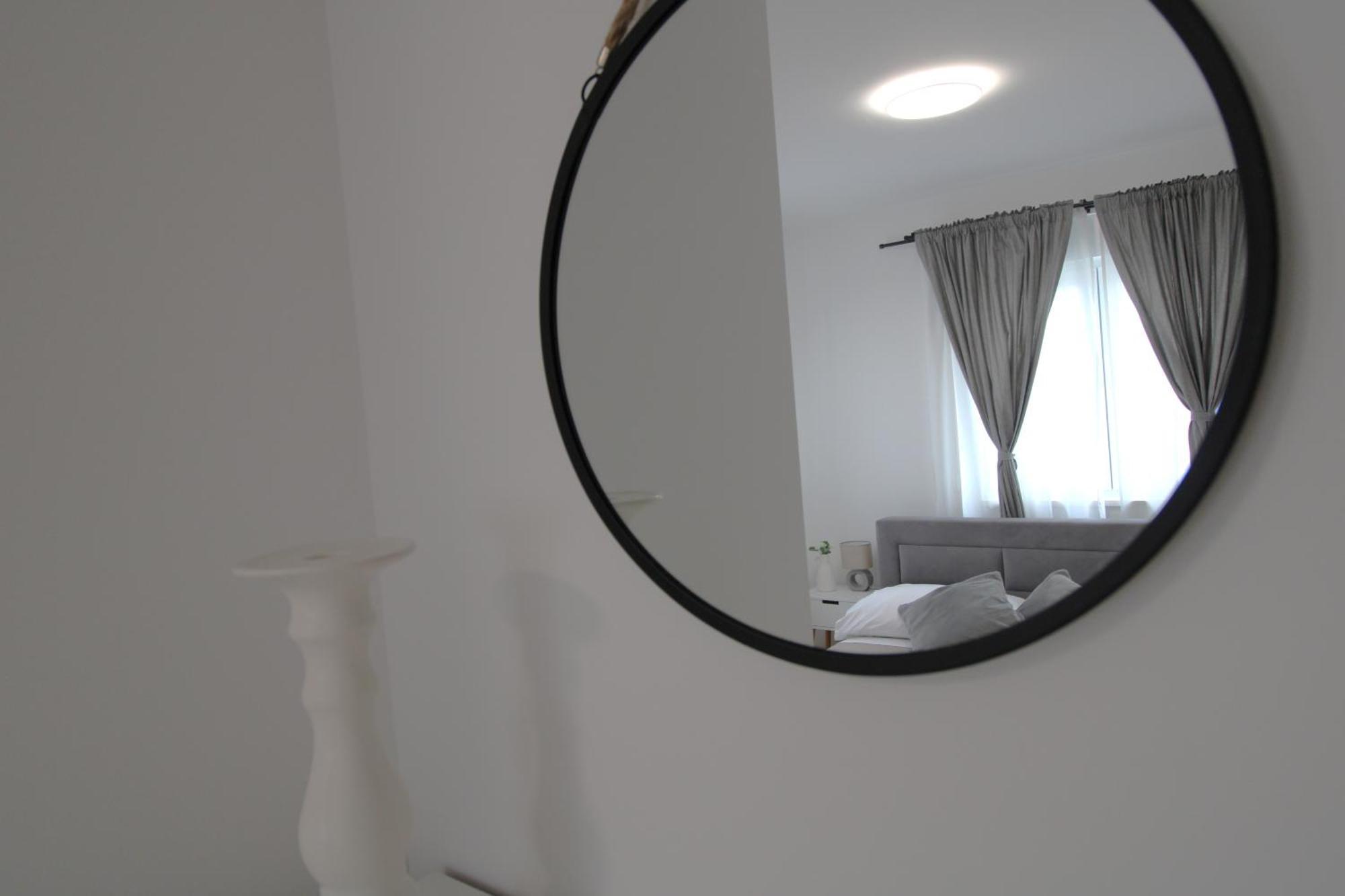 New! Jolie In - With Free Parking And Terrace! Appartamento