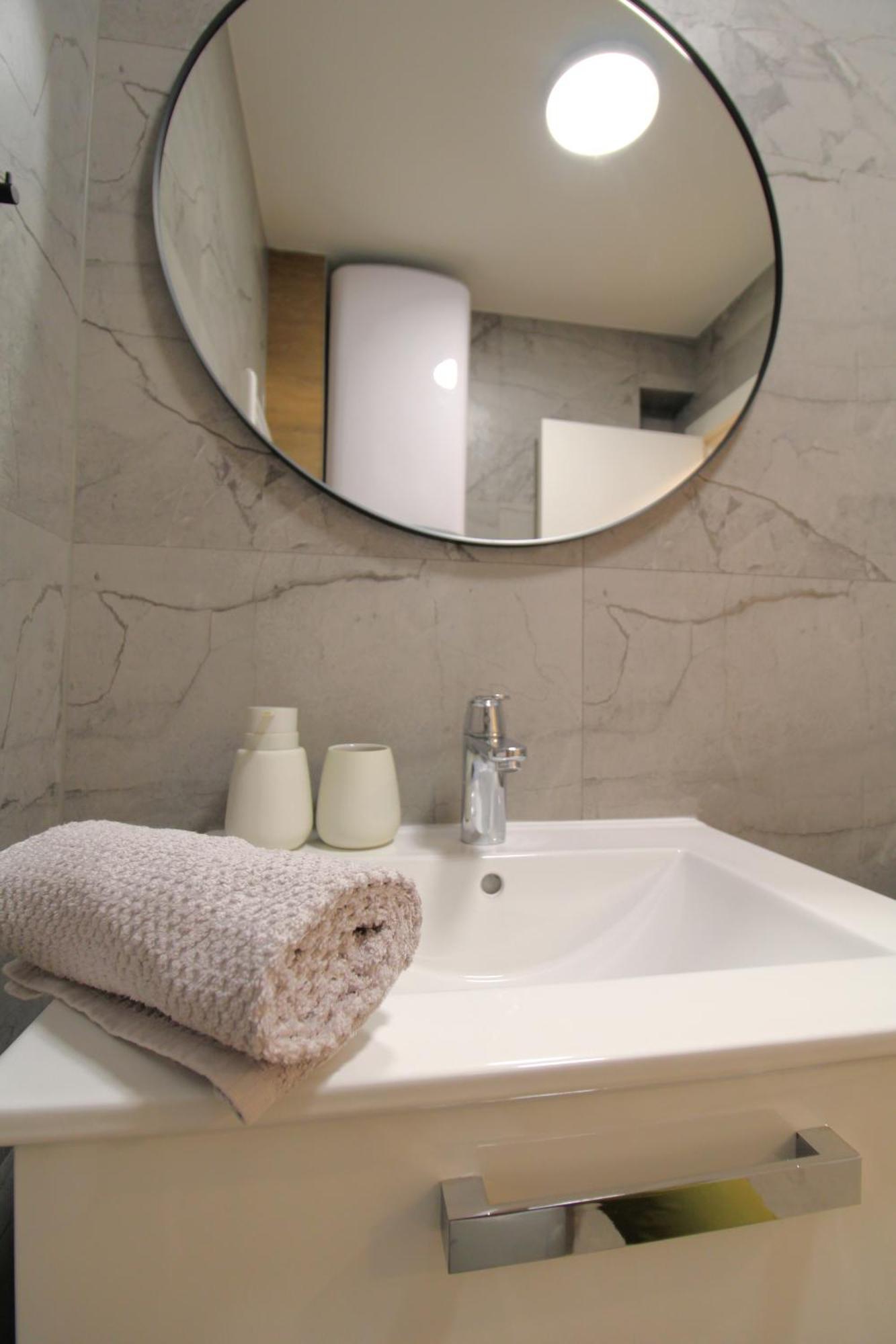 New! Jolie In - With Free Parking And Terrace! Apartment Zadar